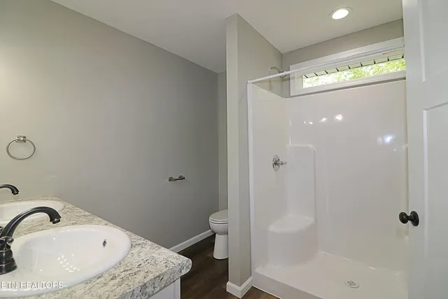 $419,000 | 607 Taylon Lane, Oneida, TN 37841