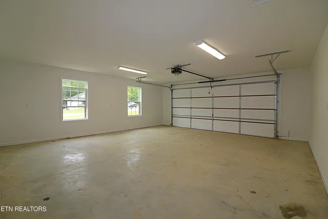 $419,000 | 607 Taylon Lane, Oneida, TN 37841