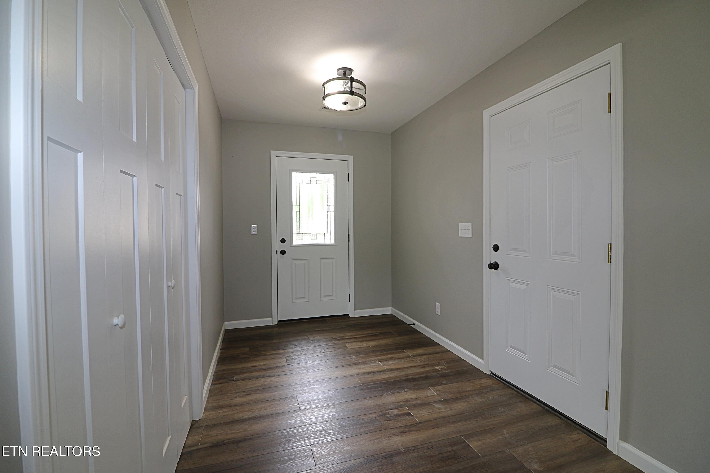 607 Taylon Lane Oneida, TN 37841 - Photo 5 of 52 094A0966