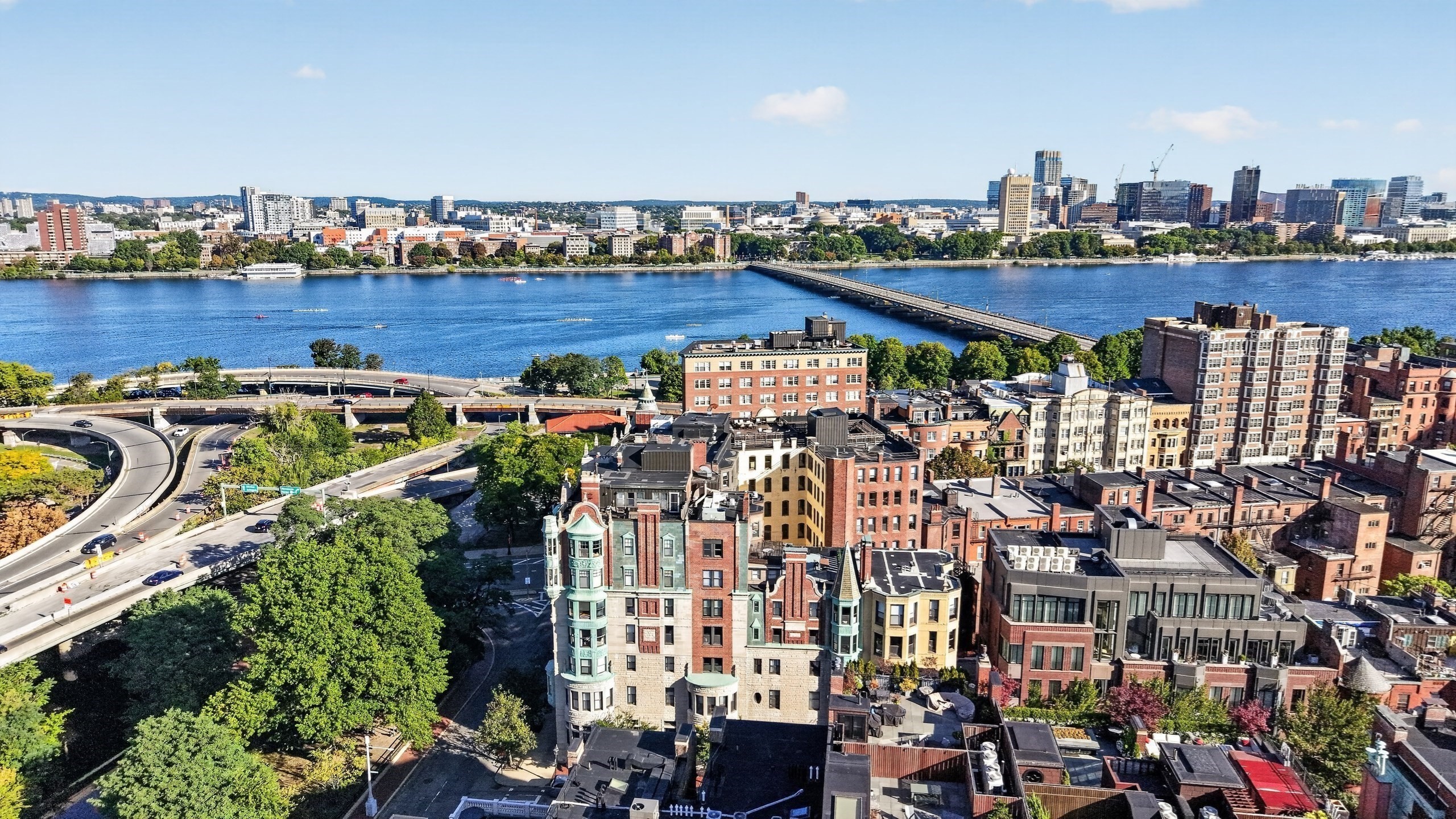 4 Charlesgate East, Unit 402 Boston, MA 02215 - Photo 2 of 36 Gallery Image 2