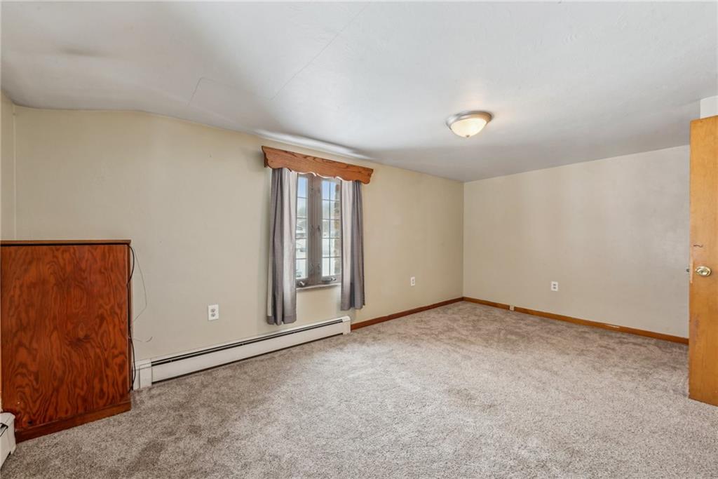 711 Pleasant Valley Road Connellsville, PA 15425 - Photo 17 of 46 an empty room with window