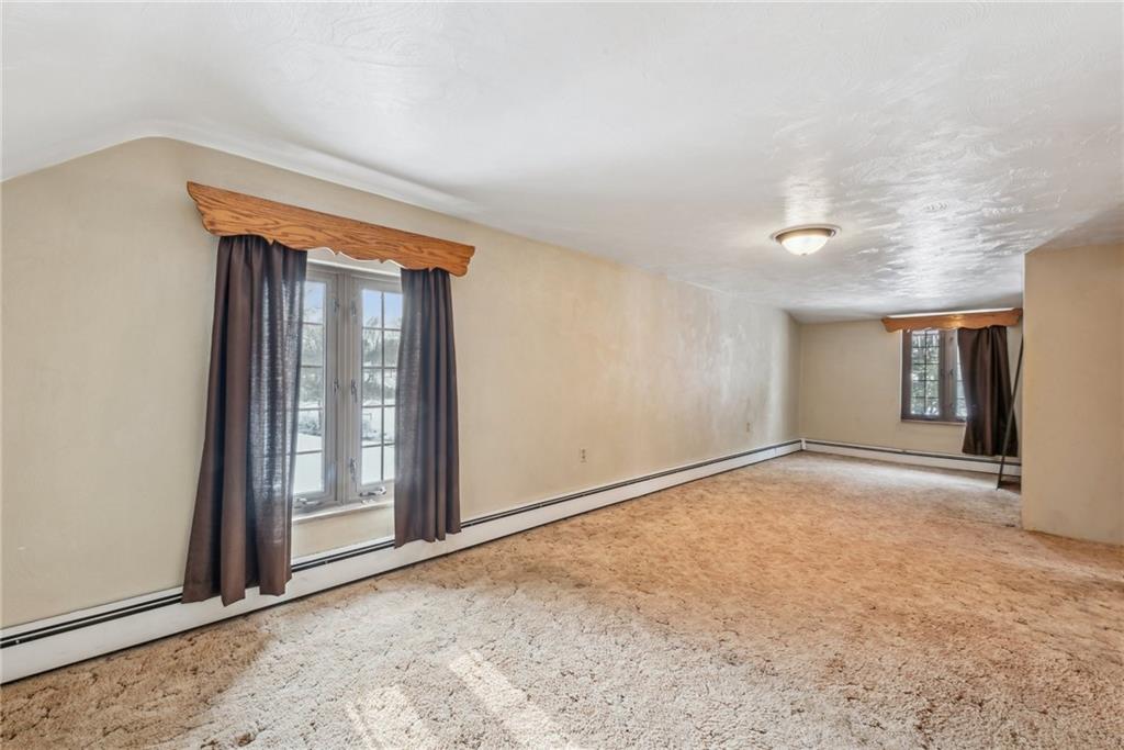 711 Pleasant Valley Road Connellsville, PA 15425 - Photo 19 of 46 an empty room with a natural light