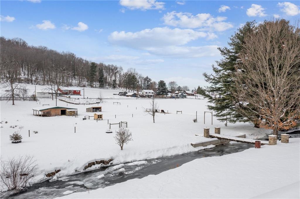 711 Pleasant Valley Road Connellsville, PA 15425 - Photo 2 of 46