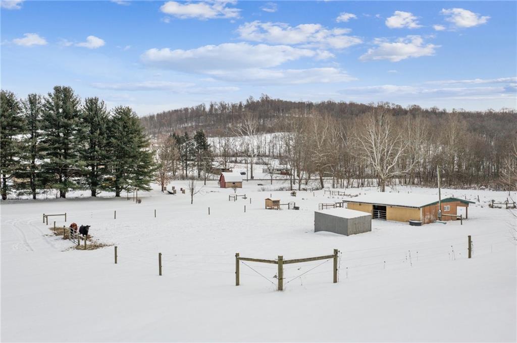 711 Pleasant Valley Road Connellsville, PA 15425 - Photo 40 of 46 a view of a terrace with sitting area