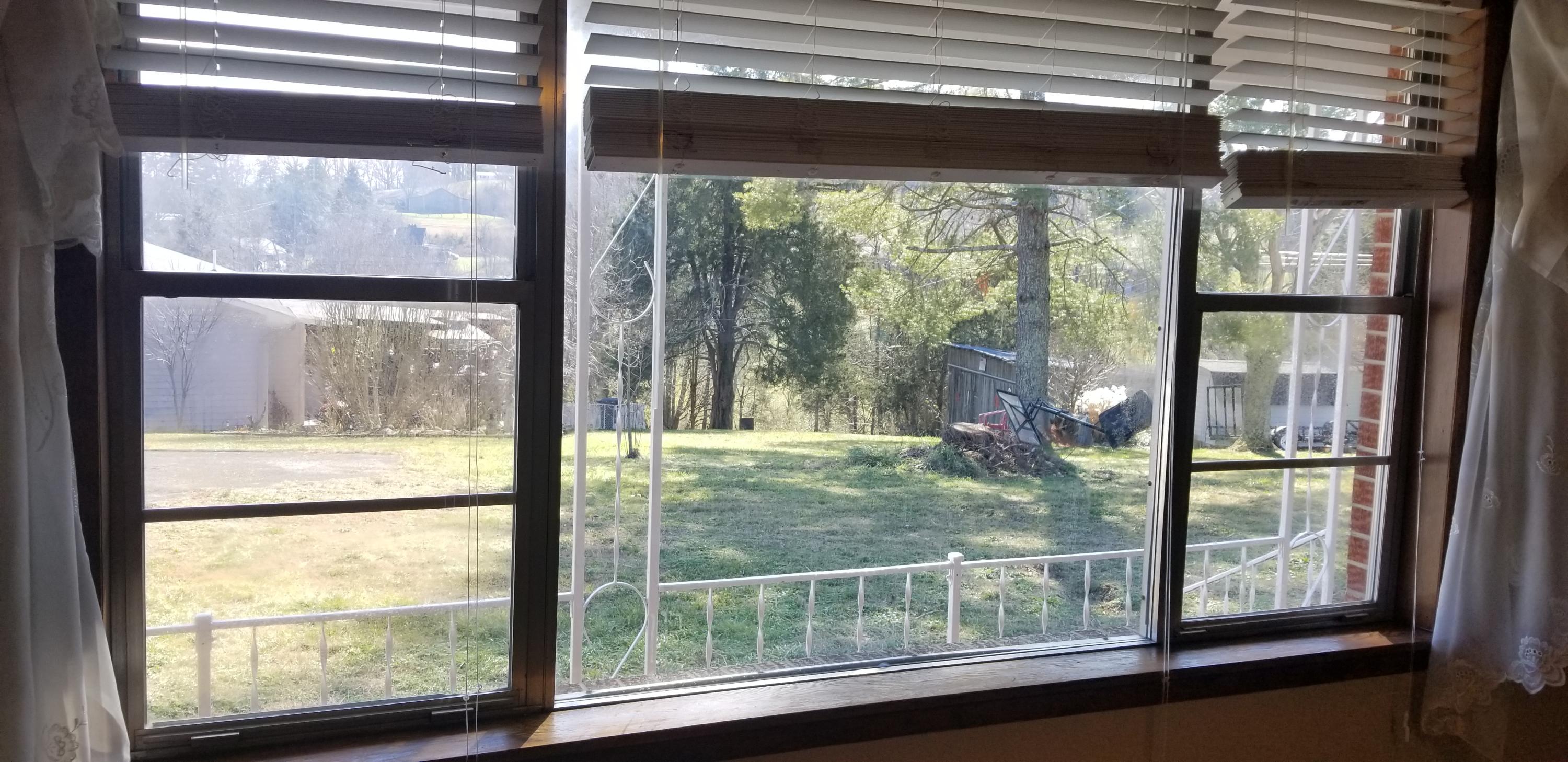 203 Russell Road New Tazewell, TN 37825 - Photo 23 of 32 Front Rm Window
