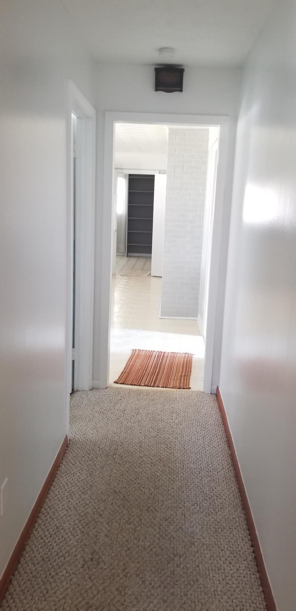 203 Russell Road New Tazewell, TN 37825 - Photo 24 of 32 Hallway