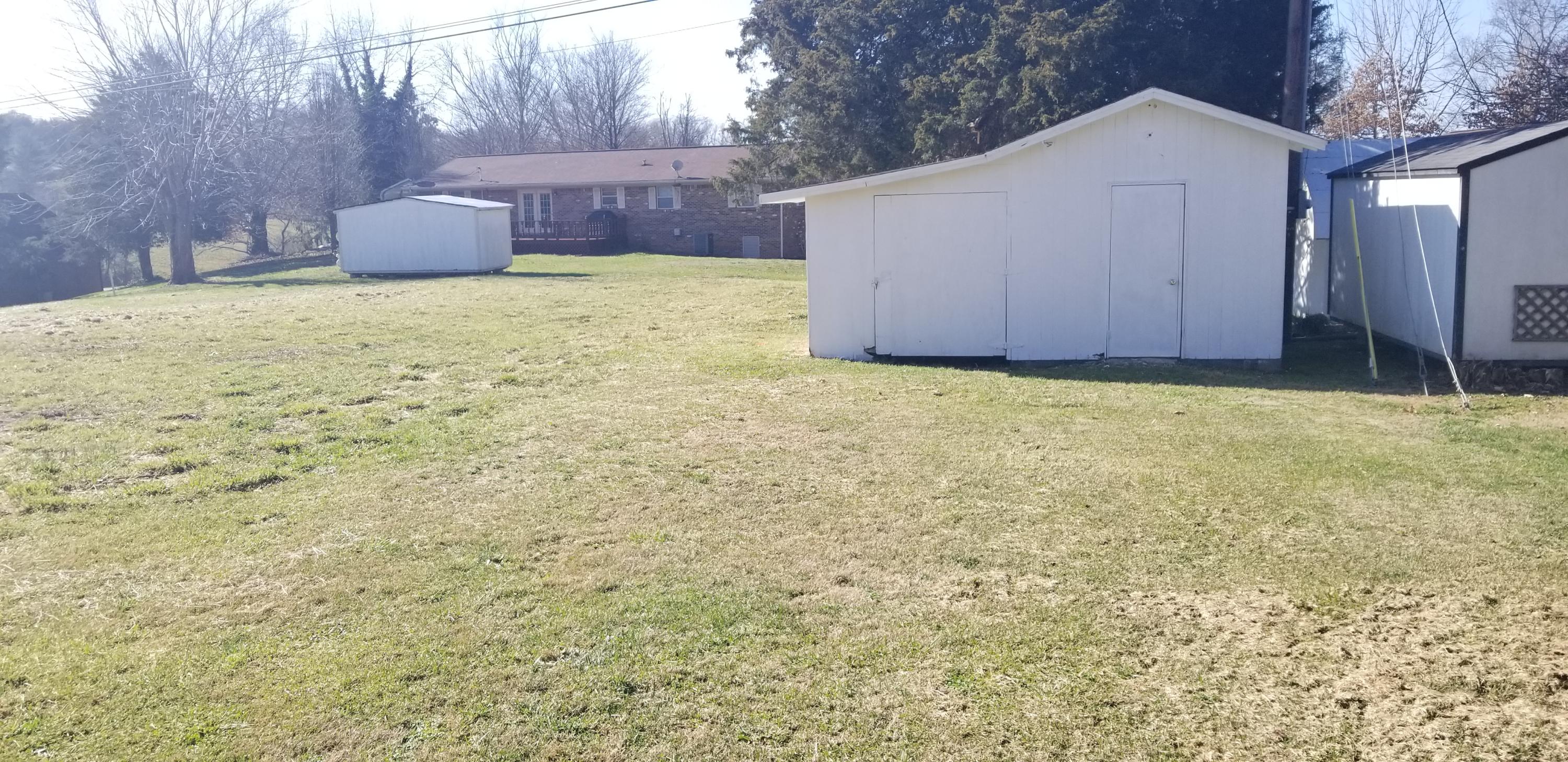 203 Russell Road New Tazewell, TN 37825 - Photo 30 of 32 Shop/Storage