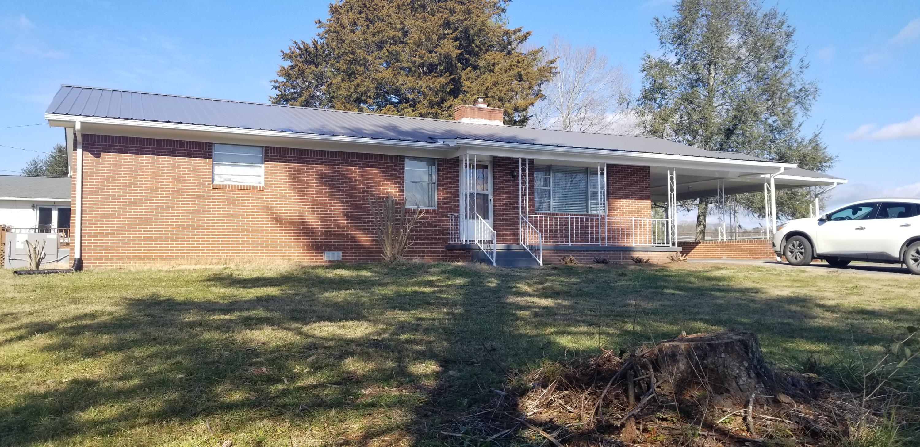203 Russell Road New Tazewell, TN 37825 - Photo 5 of 32 Front