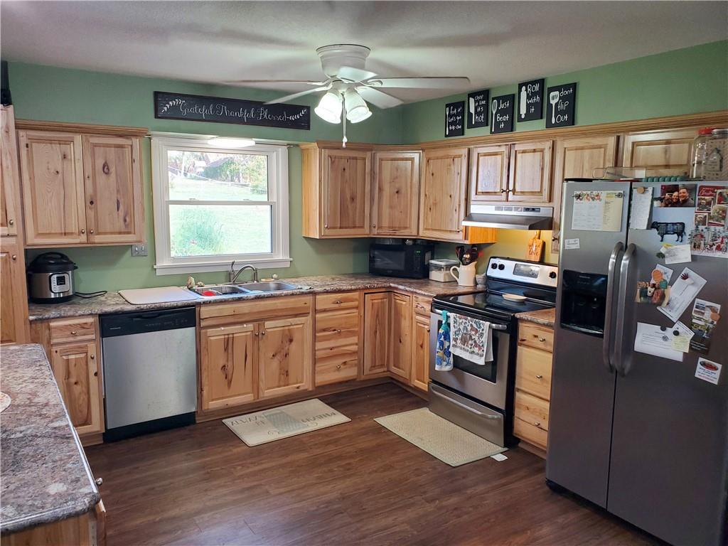 607 Christopher Street Warrensburg, MO 64093 - Photo 2 of 29