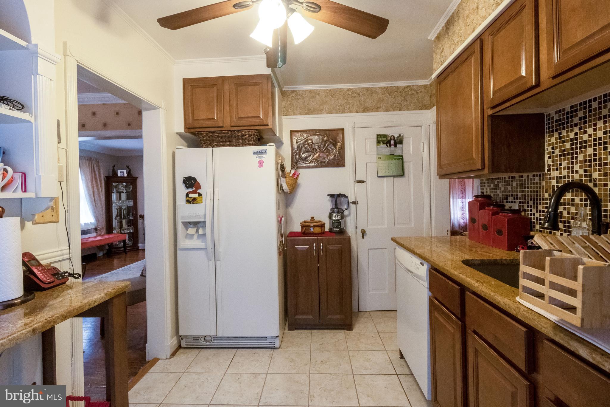 4018 Deepwood Road Baltimore, MD 21218 - Photo 13 of 35