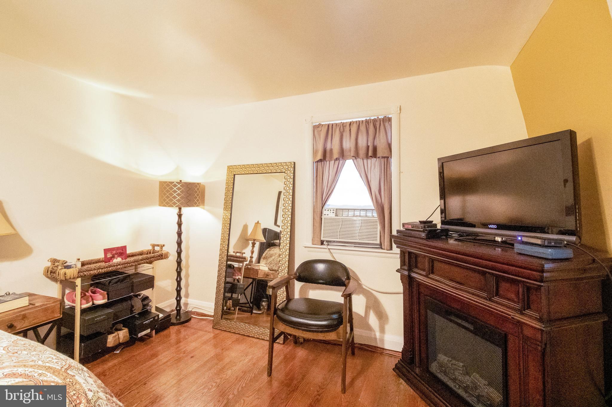 4018 Deepwood Road Baltimore, MD 21218 - Photo 23 of 35