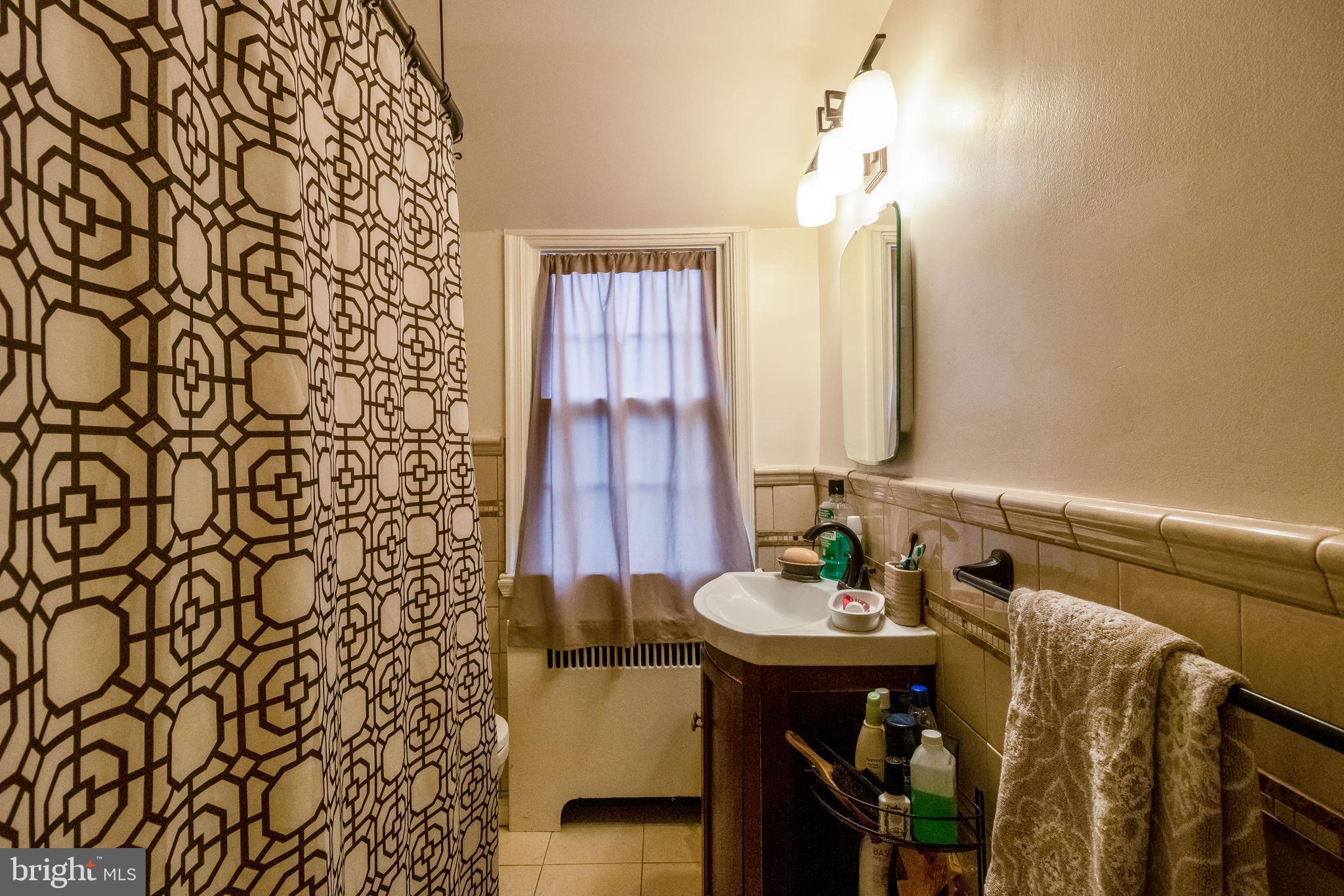 4018 Deepwood Road Baltimore, MD 21218 - Photo 24 of 35