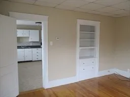 $2,100 | 1060 Pleasant Street, Unit 2, Worcester, MA 01602