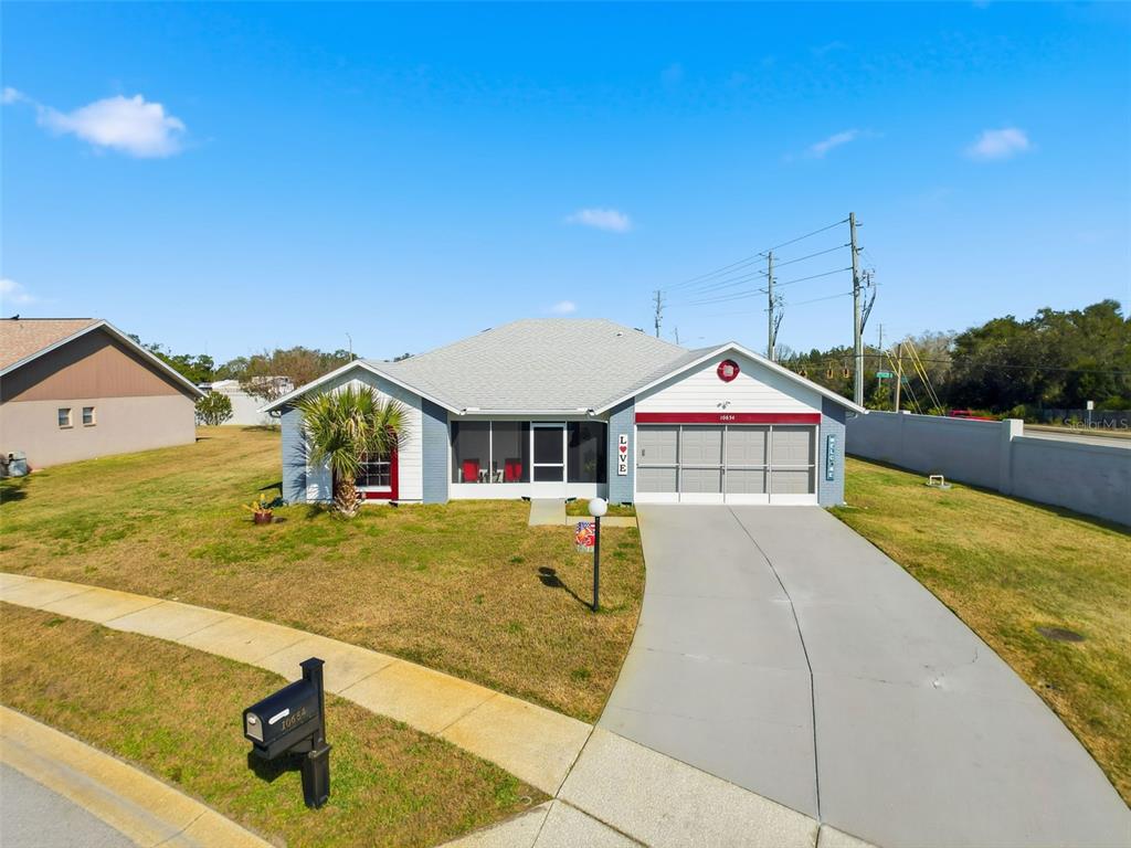 10654 Fallen Leaf Lane Port Richey, FL 34668 - Photo 3 of 41