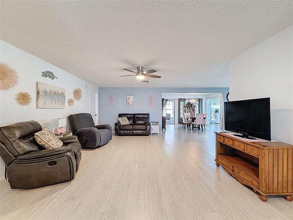 10654 Fallen Leaf Lane Port Richey, FL 34668 - Photo 6 of 41