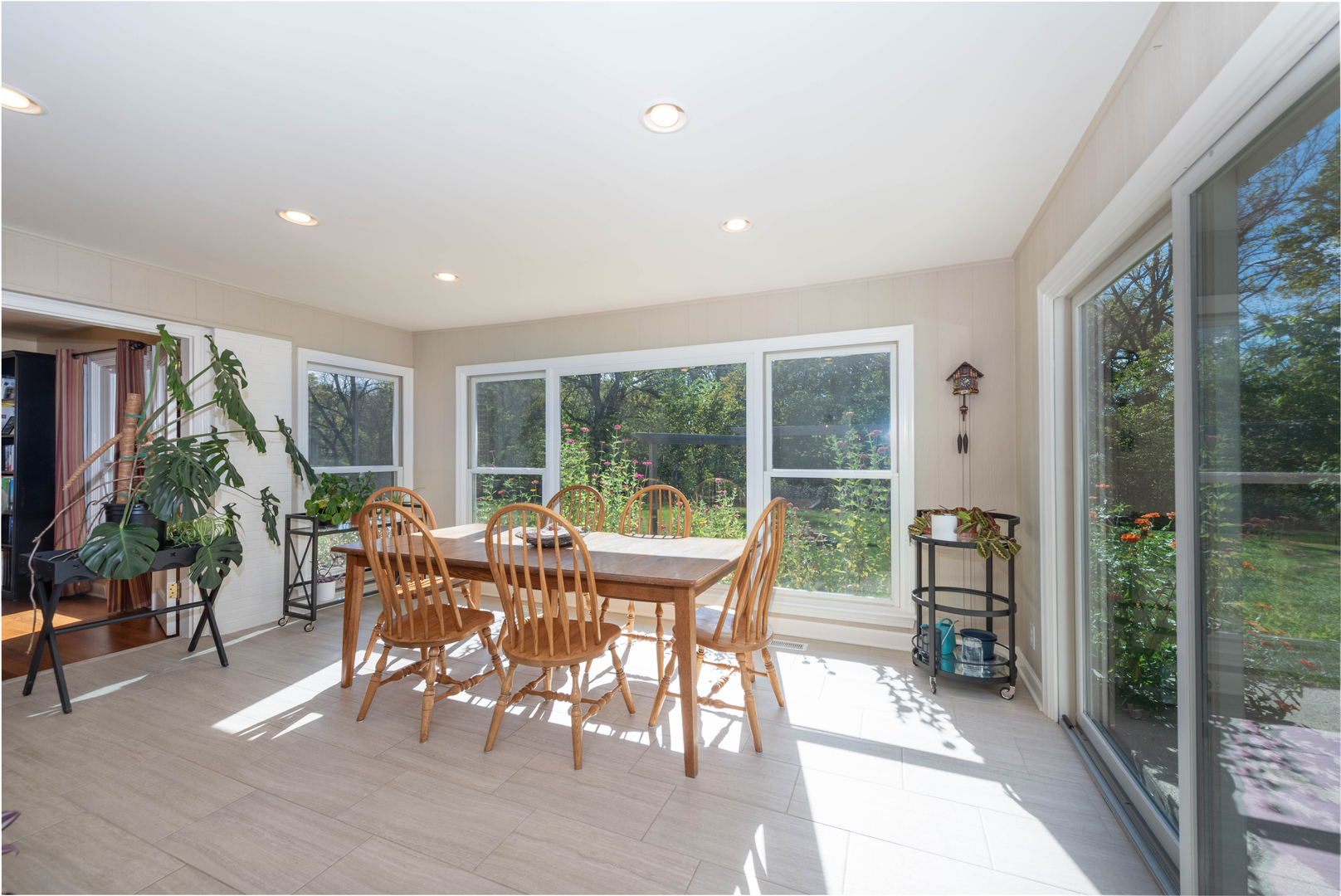 36W231 Crane Road St. Charles, IL 60174 - Photo 4 of 29 a view of a dining room with furniture window and outside view
