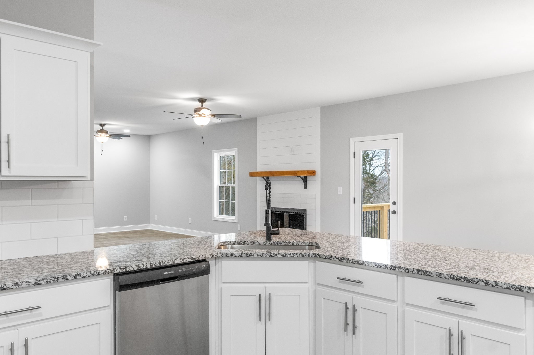2129 Powell Road Clarksville, TN 37043 - Photo 13 of 42
