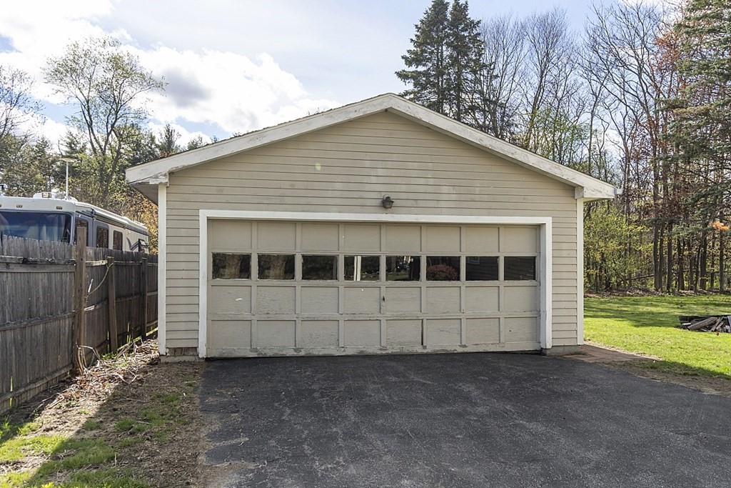 10 Brown Road Shirley, MA 01464 - Photo 16 of 19