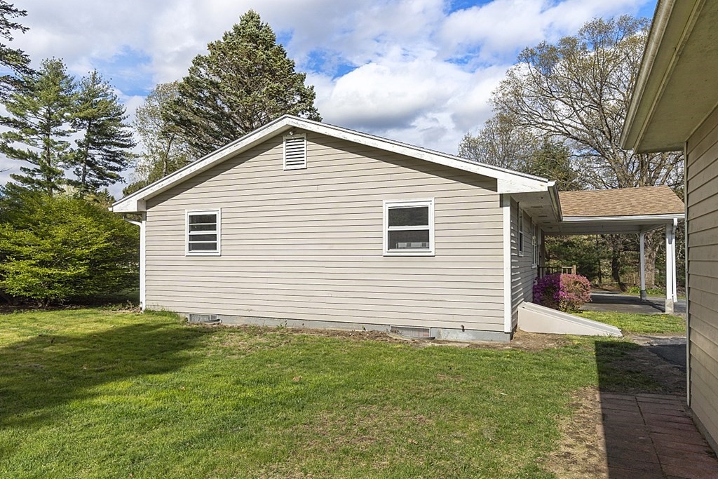 10 Brown Road Shirley, MA 01464 - Photo 17 of 19