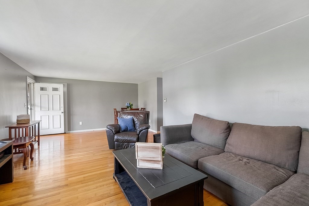 10 Brown Road Shirley, MA 01464 - Photo 4 of 19