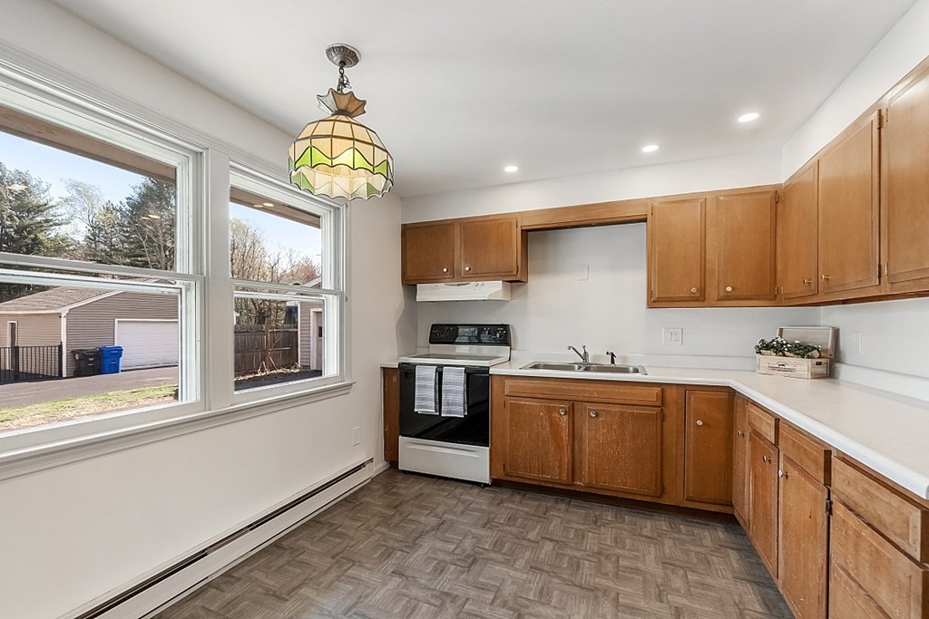 10 Brown Road Shirley, MA 01464 - Photo 6 of 19