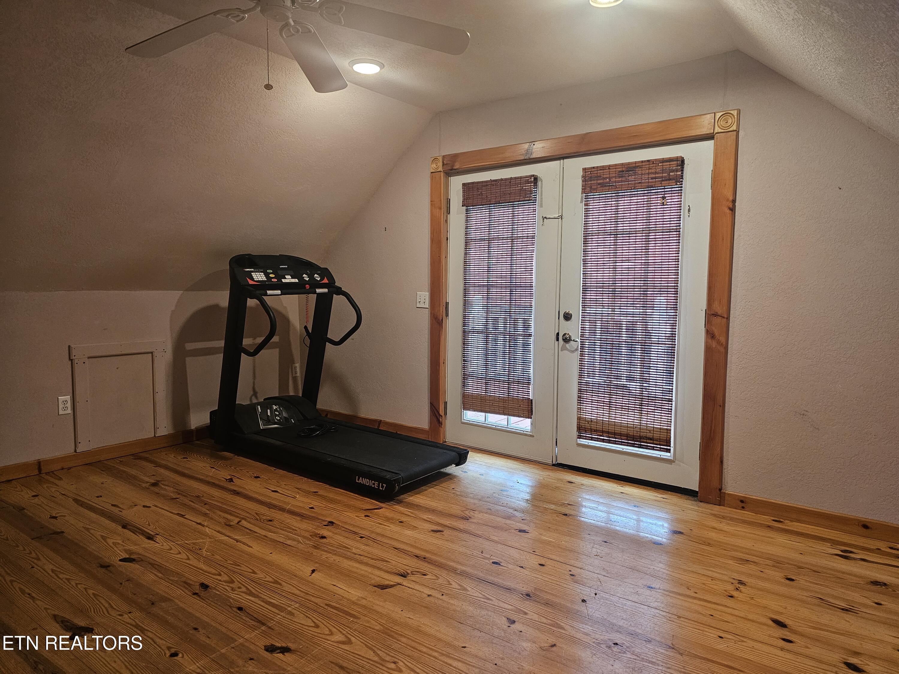 925 Tweed Springs Road Greeneville, TN 37743 - Photo 20 of 53 20260618_175223