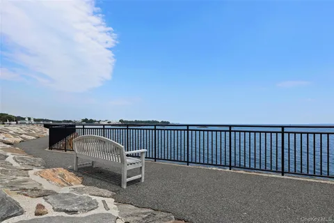 $1,995,000 | 36 Waters Edge, Rye, NY 10580