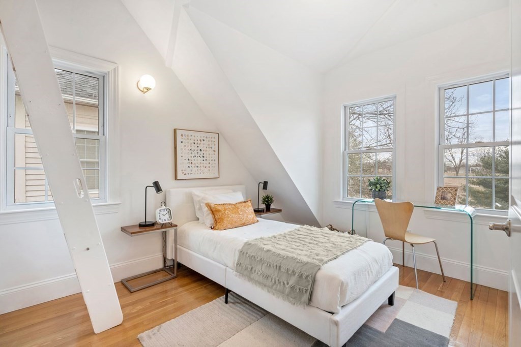 67 Bay State Road, Unit 3 Cambridge, MA 02138 - Photo 15 of 33 Gallery Image 15