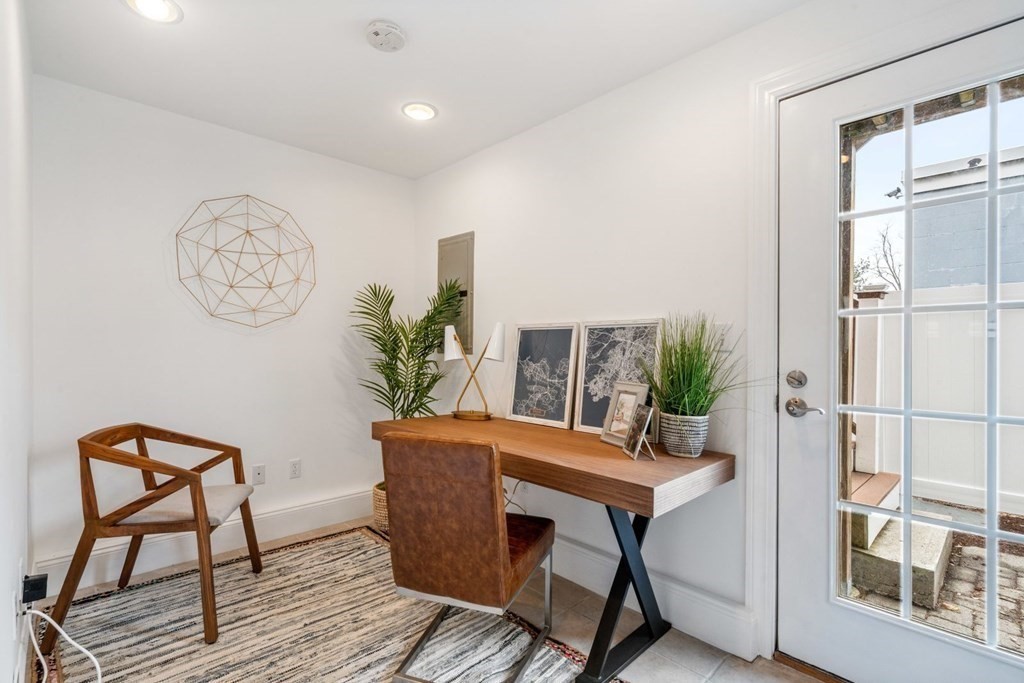 67 Bay State Road, Unit 3 Cambridge, MA 02138 - Photo 20 of 33 Gallery Image 20