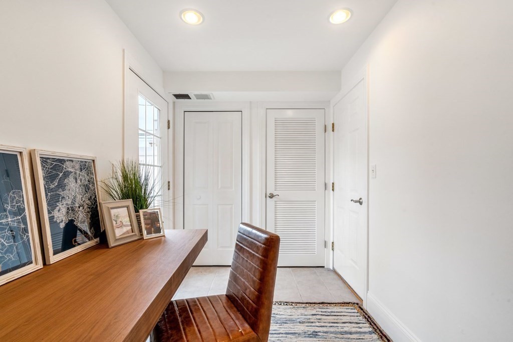 67 Bay State Road, Unit 3 Cambridge, MA 02138 - Photo 22 of 33 Gallery Image 22