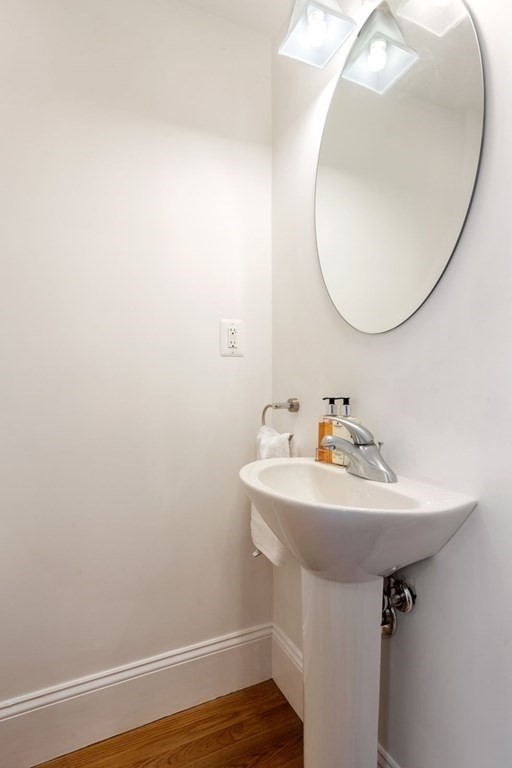 67 Bay State Road, Unit 3 Cambridge, MA 02138 - Photo 24 of 33 Gallery Image 24