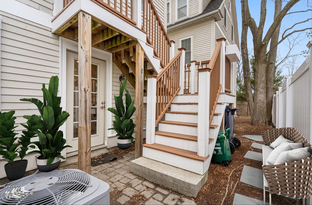 67 Bay State Road, Unit 3 Cambridge, MA 02138 - Photo 27 of 33 Gallery Image 27
