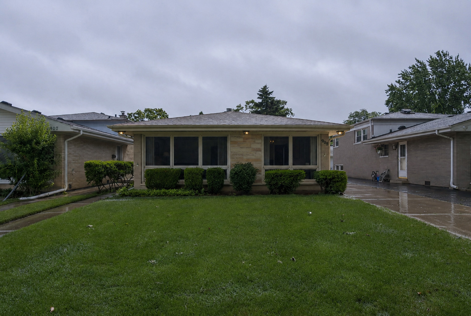 905 Long Road Glenview, IL 60025 - Photo 2 of 10 Gallery Image 2