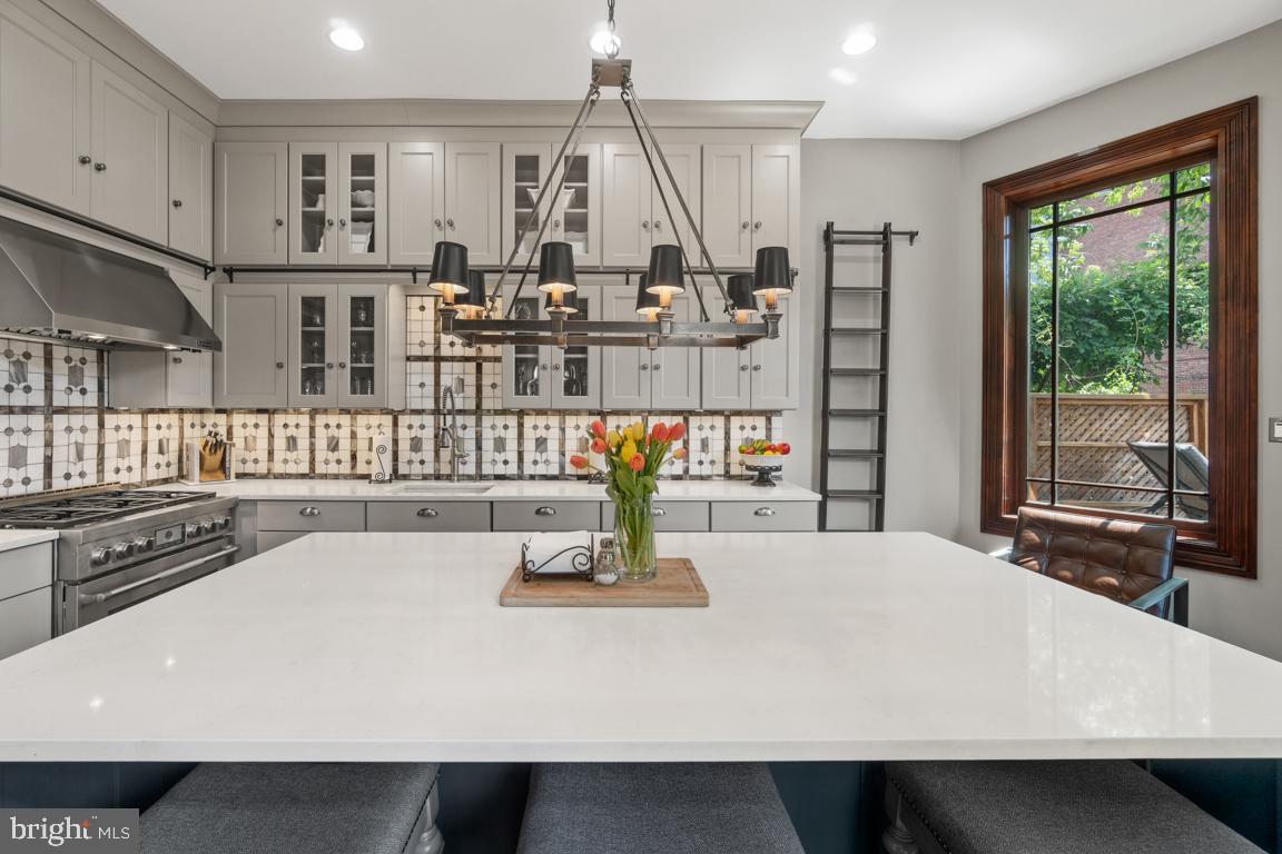 1512 P Street Northwest Washington, DC 20005 - Photo 17 of 50 Kitchen