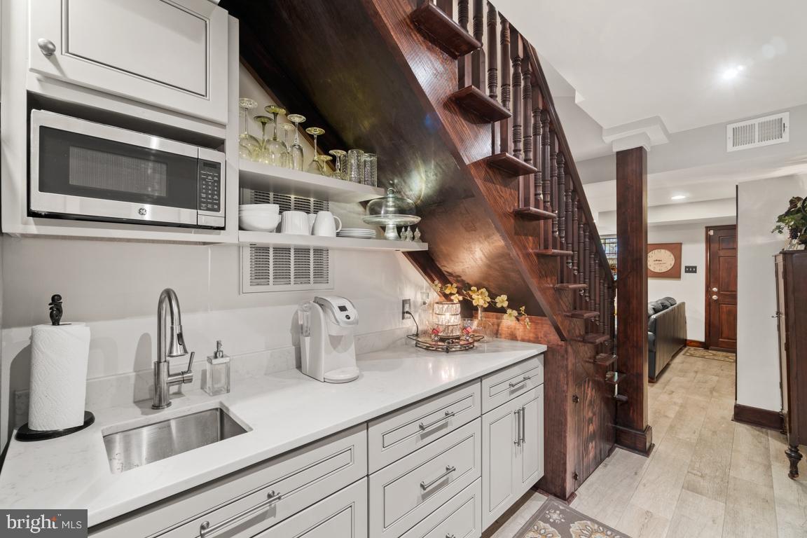 1512 P Street Northwest Washington, DC 20005 - Photo 42 of 50 Newly renovated in-law suite (lower level)