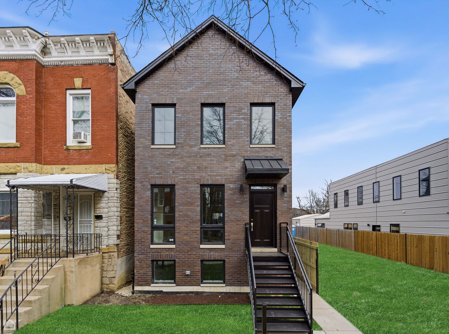 2832 West Wilcox Street Chicago, IL 60612 - Photo 1 of 62