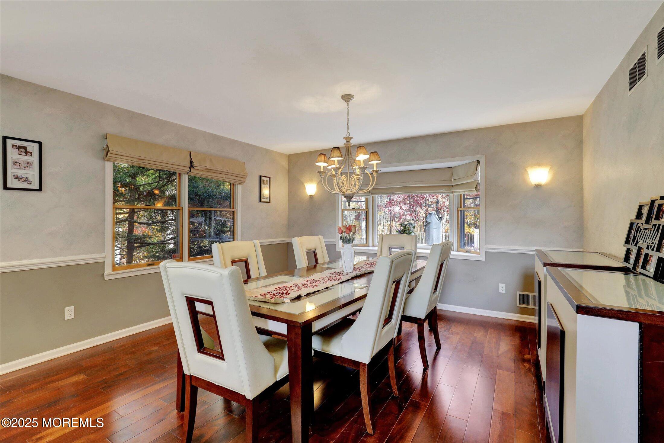 9 Rutherford Court Jackson, NJ 08527 - Photo 12 of 47 12-Dining Room