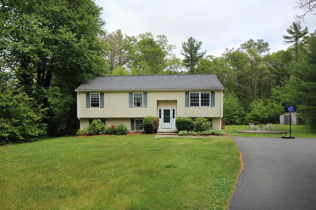 408 County Road Hanson, MA 02341 - Photo 1 of 5 Gallery Image 1