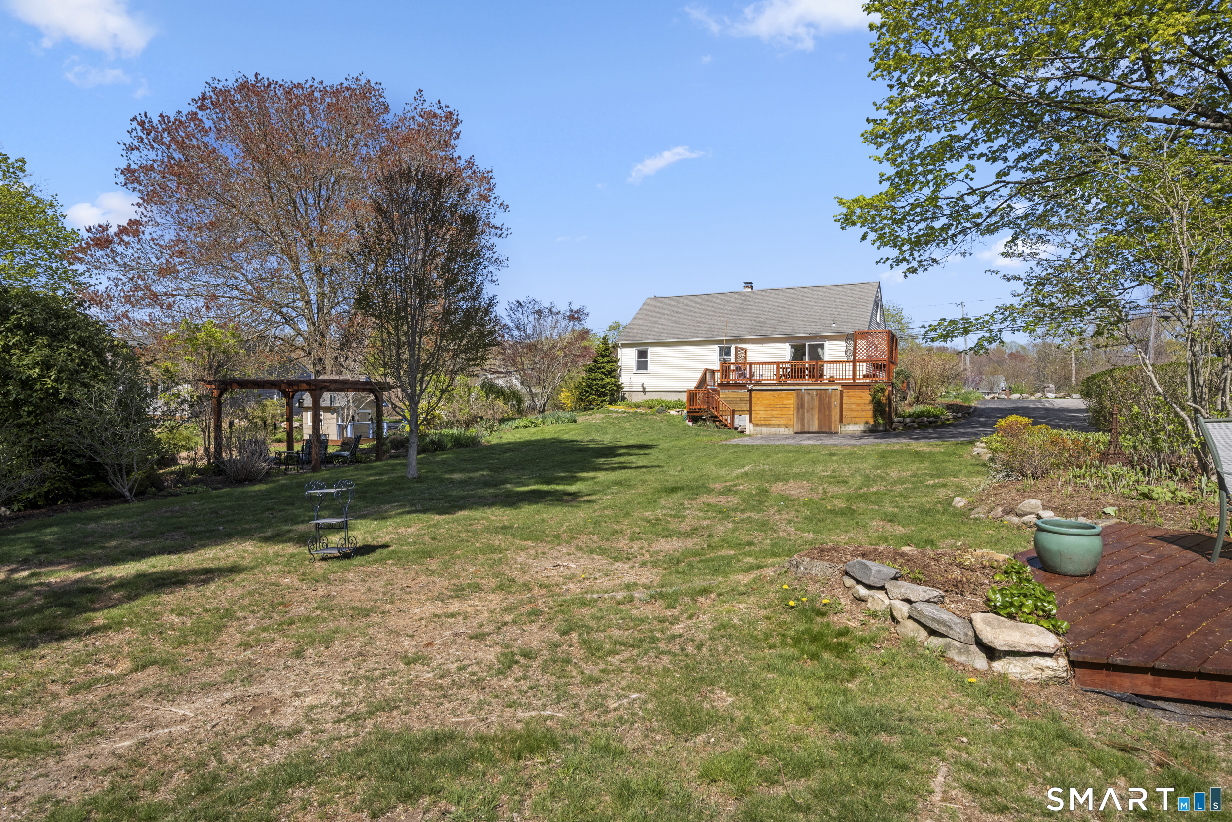 1309 Flanders Road Groton, CT 06355 - Photo 35 of 40