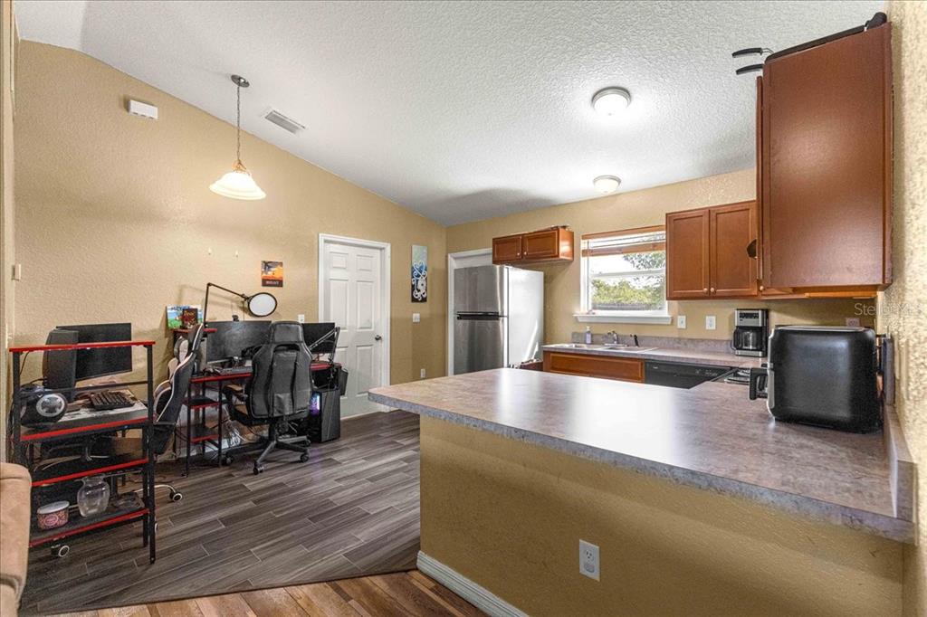16685 Southwest 25th Terrace Road Ocala, FL 34473 - Photo 6 of 23 Gallery Image 6