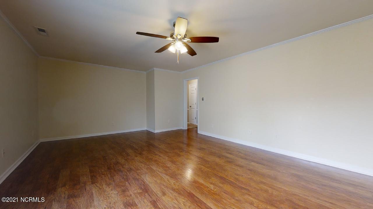 532 Raintree Circle Jacksonville, NC 28540 - Photo 20 of 47 532-Rain-tree-Cir-06022021_172307