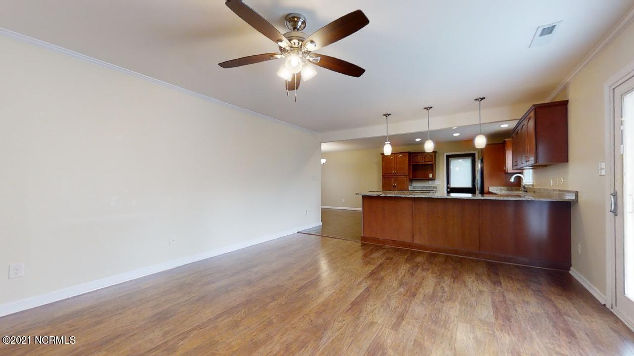532 Raintree Circle Jacksonville, NC 28540 - Photo 21 of 47 532-Rain-tree-Cir-06022021_172319