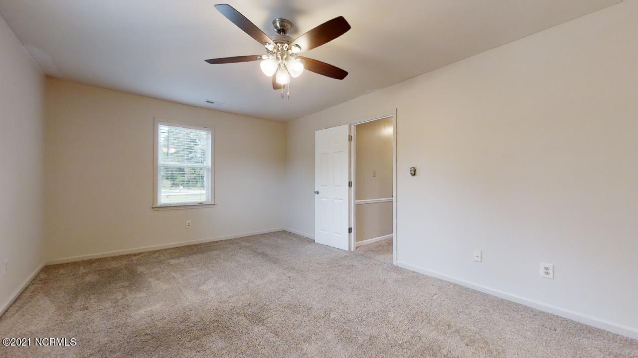 532 Raintree Circle Jacksonville, NC 28540 - Photo 41 of 47 532-Rain-tree-Cir-06022021_173042