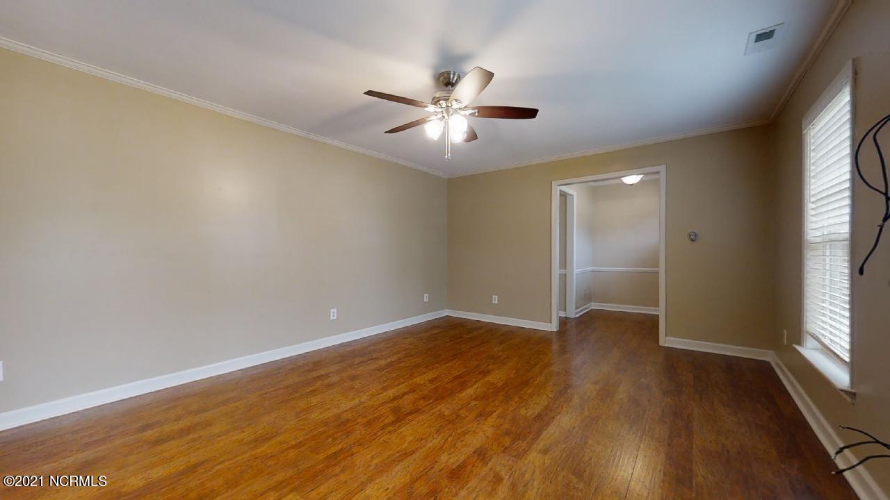 532 Raintree Circle Jacksonville, NC 28540 - Photo 9 of 47 532-Rain-tree-Cir-06022021_171922