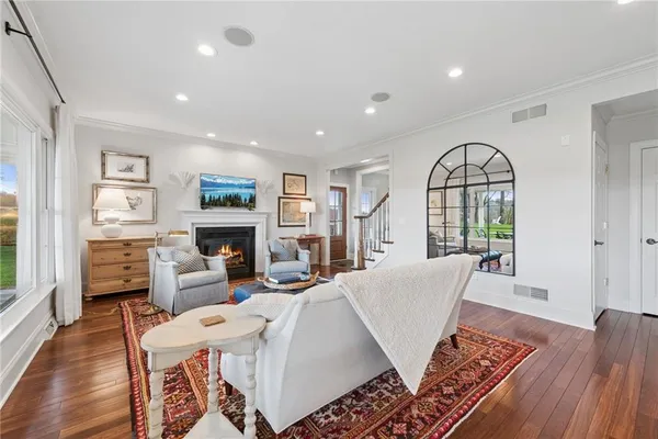 $985,000 | 1141 Lauralynn Drive, Latrobe, PA 15650