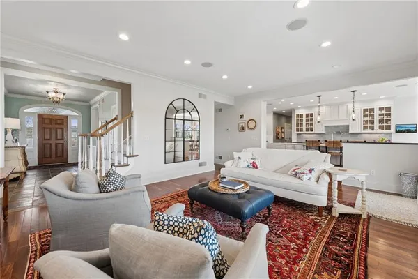 $985,000 | 1141 Lauralynn Drive, Latrobe, PA 15650