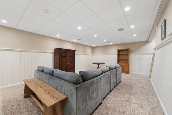 $985,000 | 1141 Lauralynn Drive, Latrobe, PA 15650