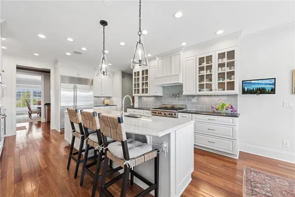 $985,000 | 1141 Lauralynn Drive, Latrobe, PA 15650