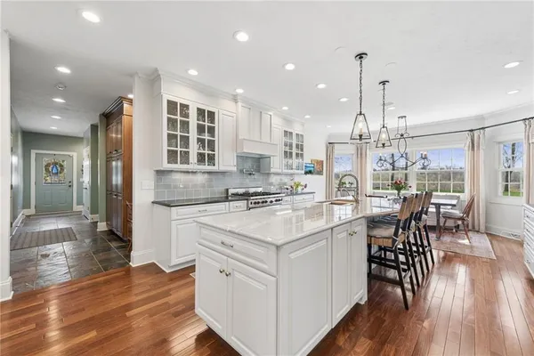 $985,000 | 1141 Lauralynn Drive, Latrobe, PA 15650