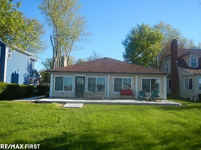 5299 Pointe Tremble Road Algonac, MI 48001 - Photo 6 of 35 31319469-5.JPG